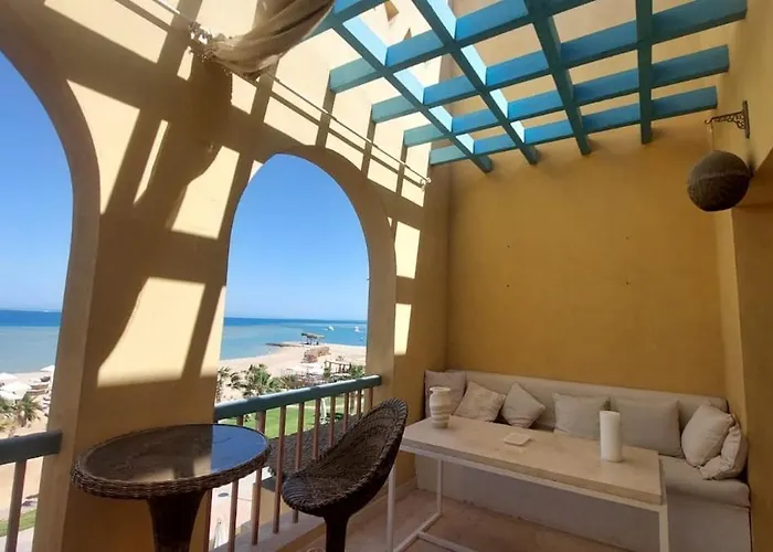 Dreamy Seafront 2br- Panoramic Sea Views- El Gouna Apartment *