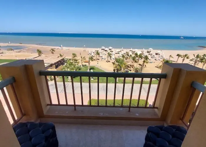 Dreamy Seafront 2br- Panoramic Sea Views- El Gouna