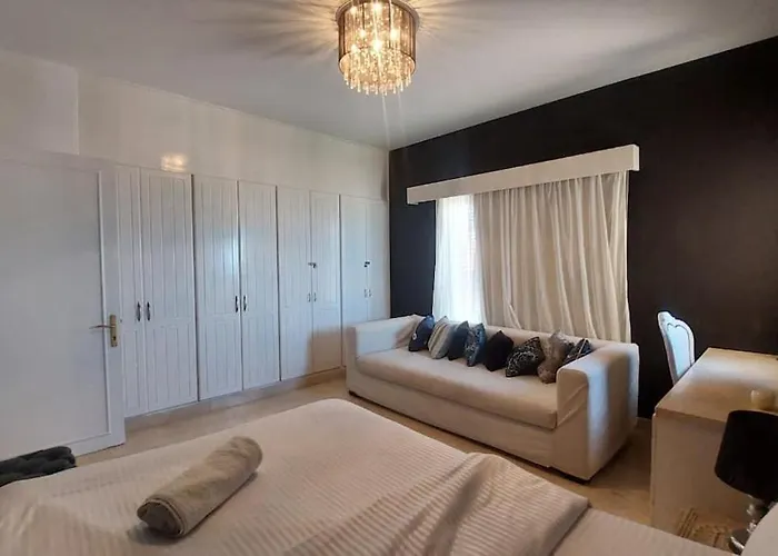 Dreamy Seafront 2br- Panoramic Sea Views- El Gouna Apartment
