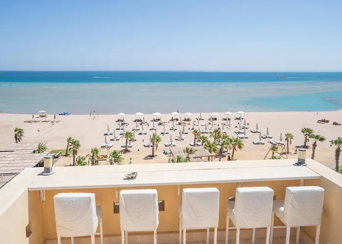Dreamy Seafront 2br- Panoramic Sea Views- El Gouna