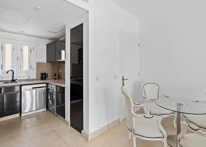 Dreamy Seafront 2br- Panoramic Sea Views- El Gouna